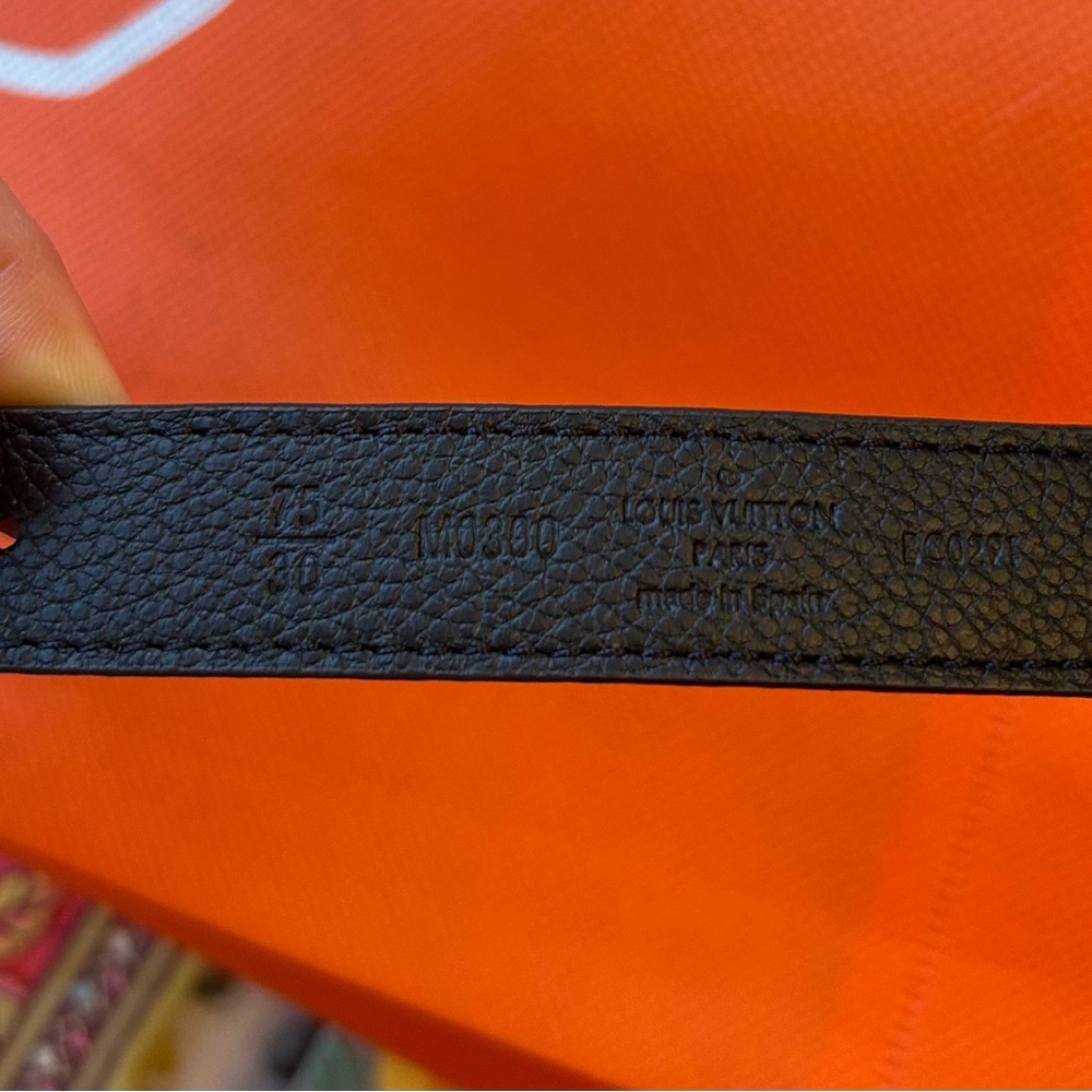 LV Iconic Circle 20mm Reversible Monogram Belt - Picture 6 of 7